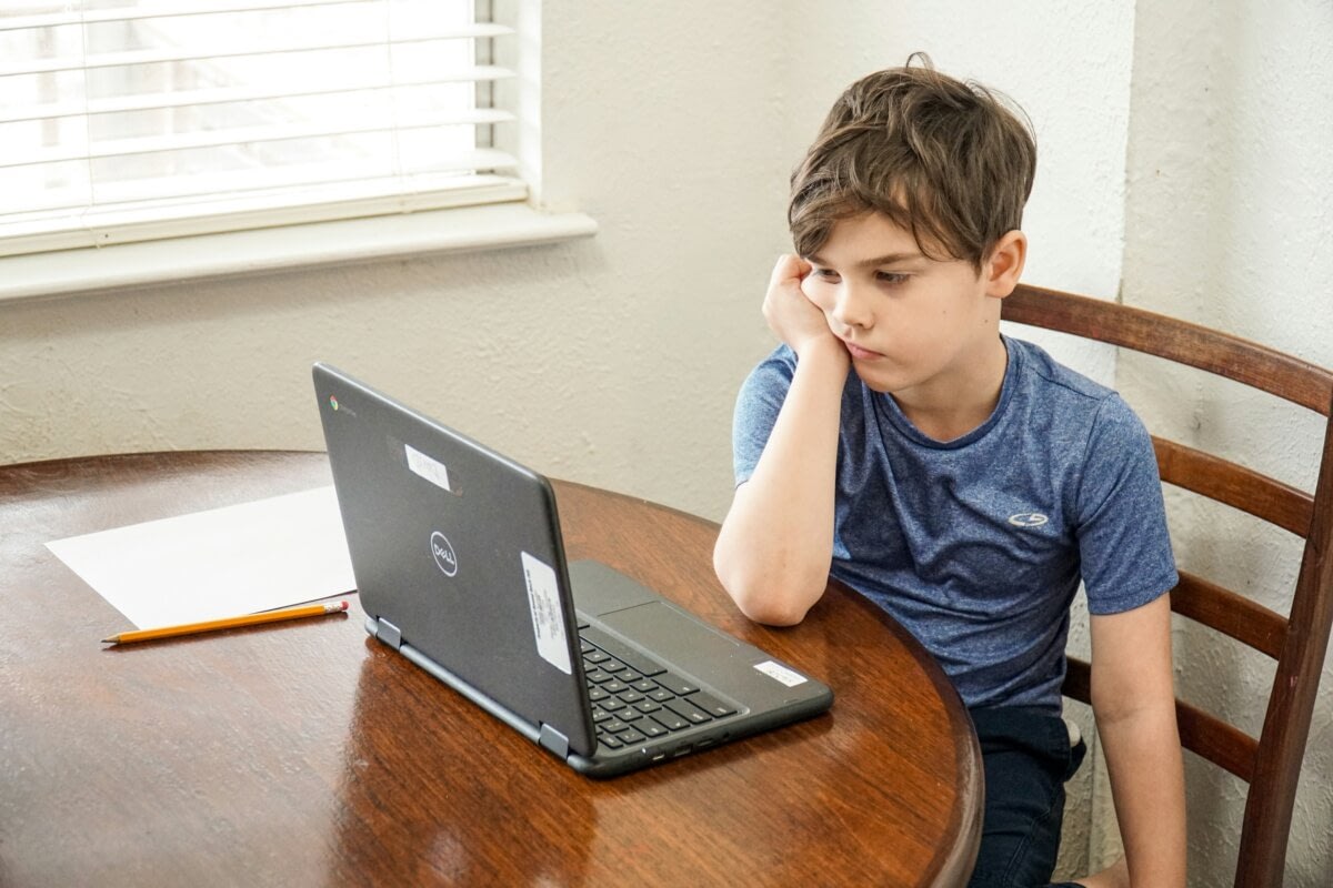 Dificultades de aprendizaje en niños: tipos, señales cotidianas y cómo ayudar sin perder la paciencia